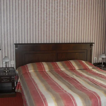 Hotell за гости - семейна ивел 3*