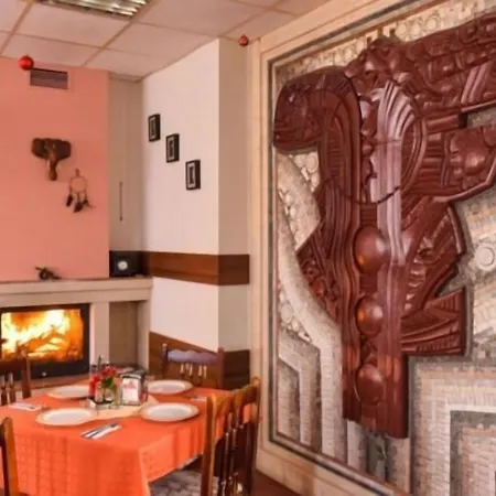 за гости - семейна ивел Hotell 3*