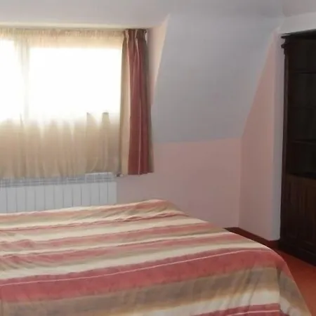 Hotell за гости - семейна ивел 3*