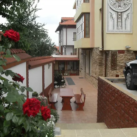 Hotel за гости - семейна ивел Bansko