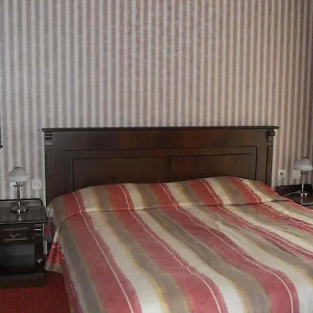 за гости - семейна ивел Hotell